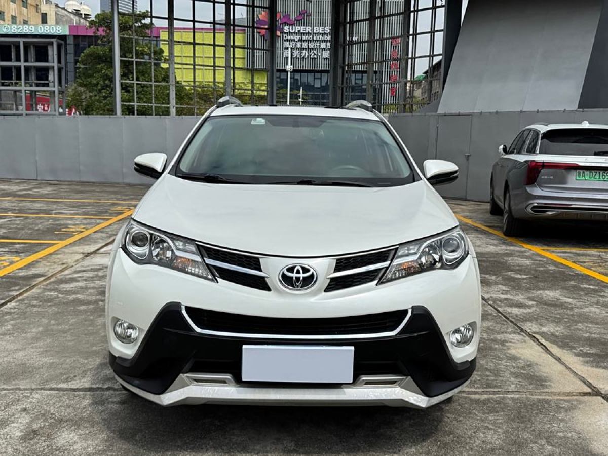 2015年3月豐田 RAV4榮放  2015款 2.0L CVT兩驅(qū)風(fēng)尚版