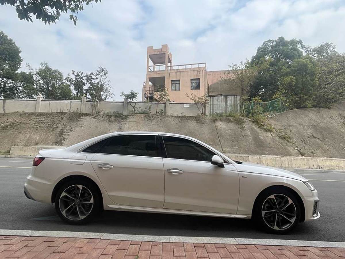 奧迪 奧迪A4L  2022款 40 TFSI 時尚動感型圖片