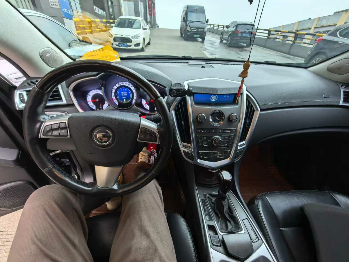 凱迪拉克 SRX  2012款 3.0L 精英型圖片