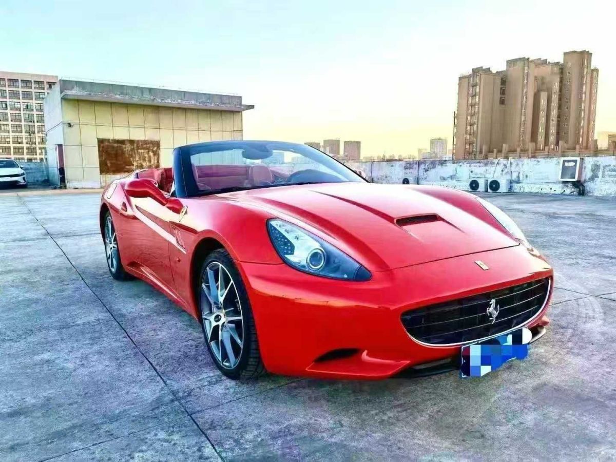 法拉利 GTC4Lusso  2016款 6.3L V12圖片
