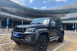 BJ40 北京 2.0D 自動四驅(qū)刀鋒英雄版?zhèn)b客型（前后電控鎖）
