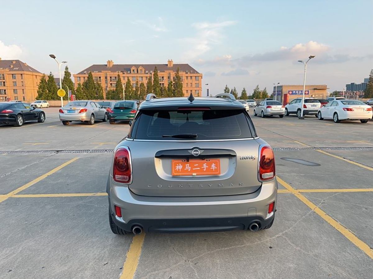 MINI COUNTRYMAN  2018款 2.0T COOPER S ALL4 經(jīng)典派圖片