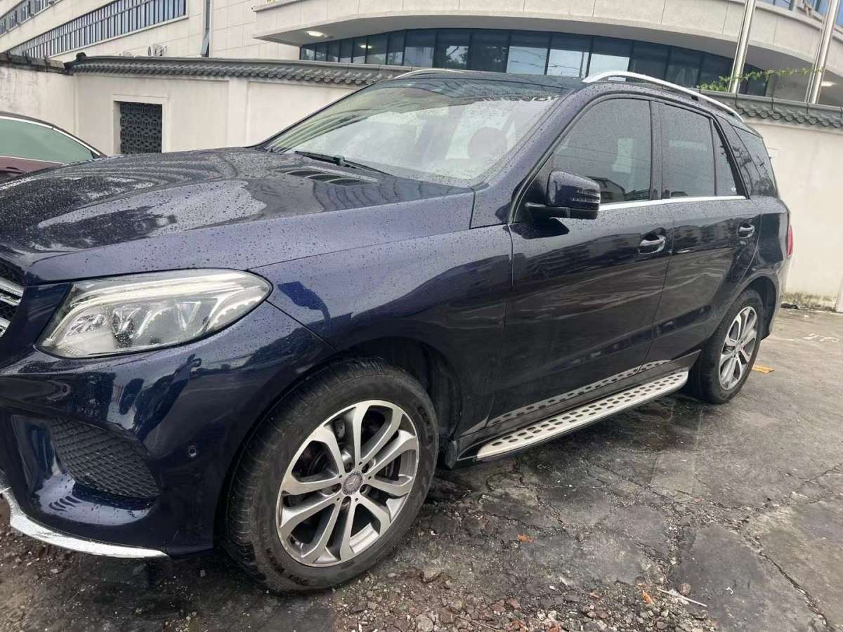 奔馳 奔馳GLE  2016款 GLE 320 4MATIC 豪華型圖片