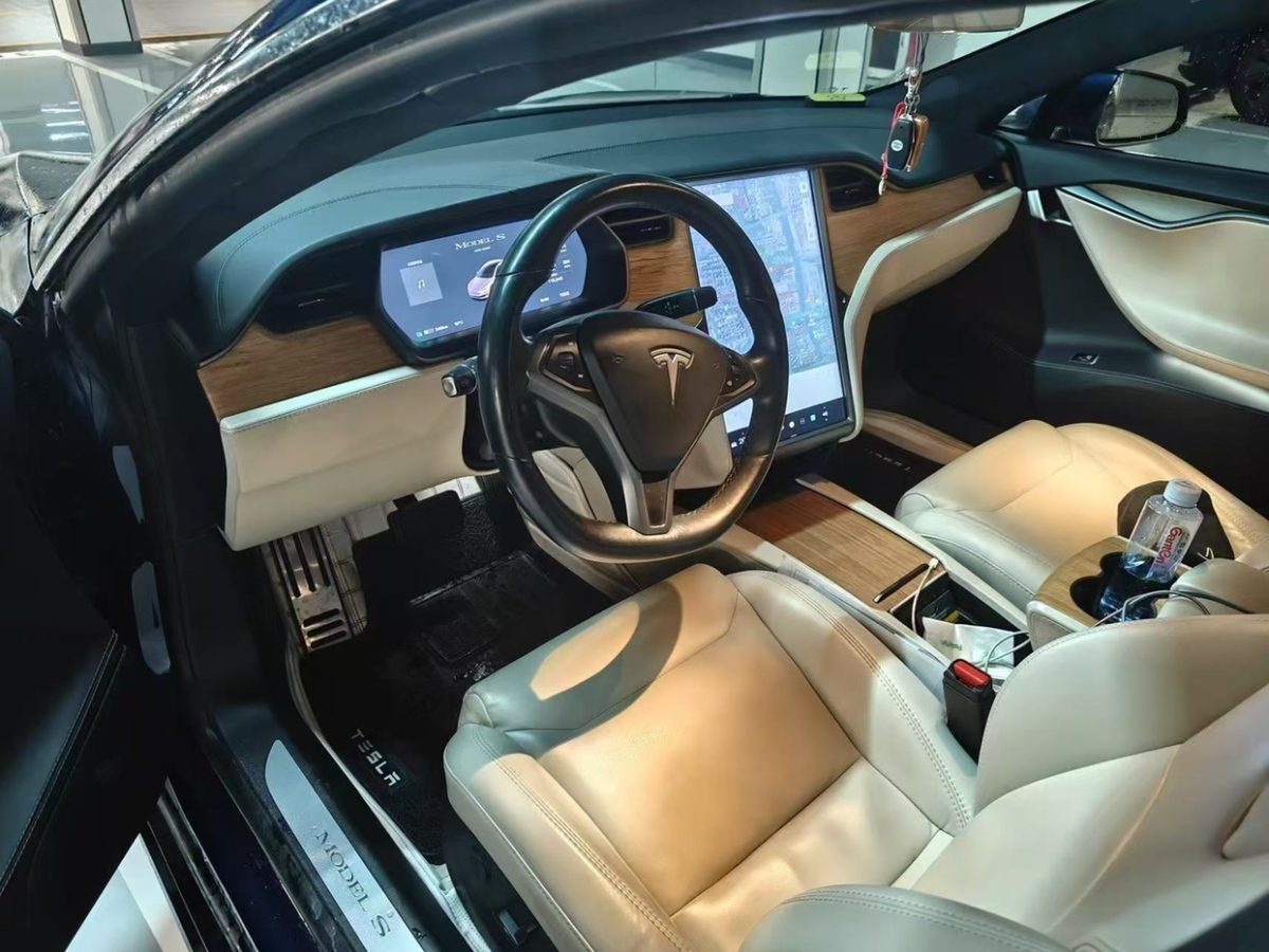 特斯拉 Model S  2019款 長(zhǎng)續(xù)航版圖片