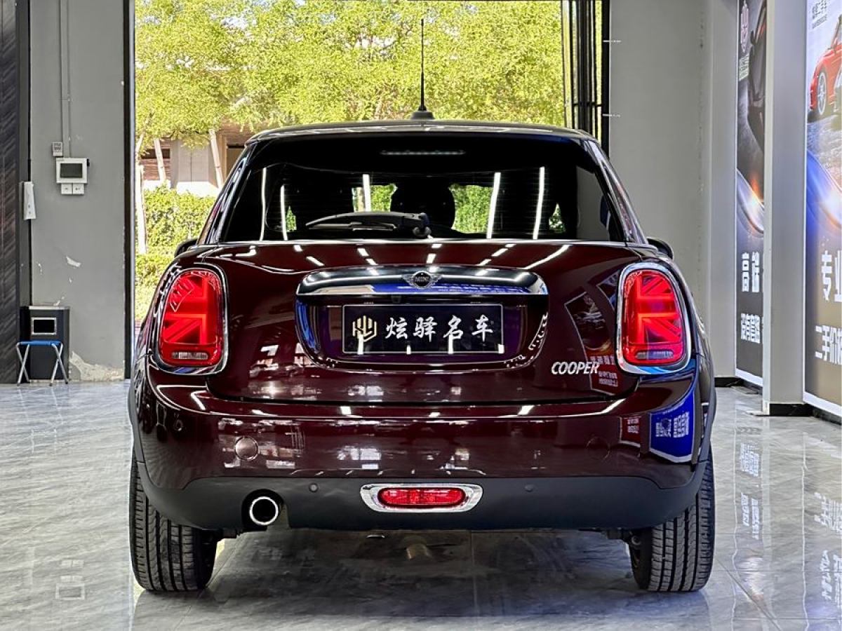 MINI MINI  2019款 1.5T COOPER 經(jīng)典派 五門版圖片