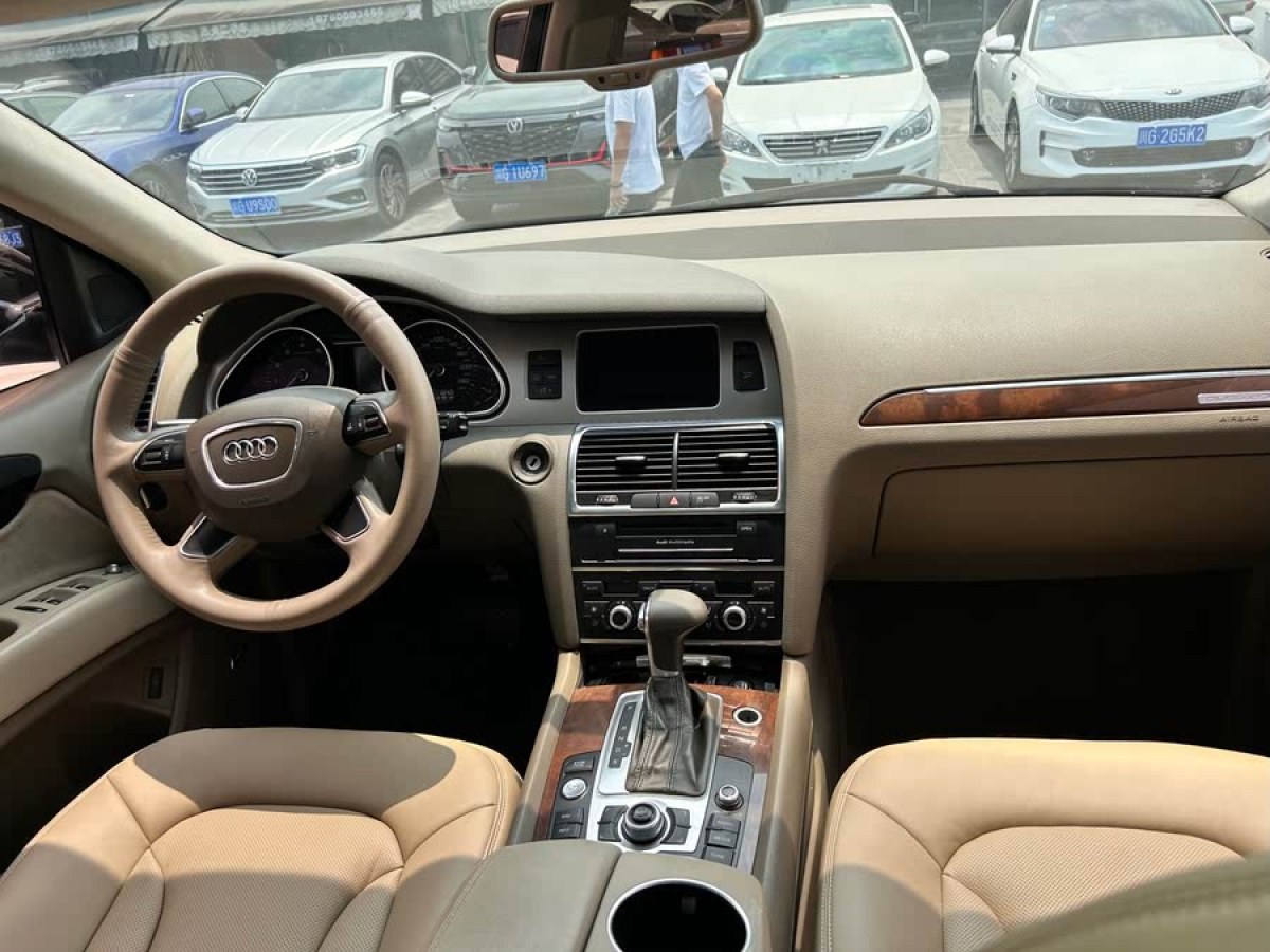 奧迪 奧迪Q7  2012款 3.0 TFSI 技術(shù)型(200kW)圖片
