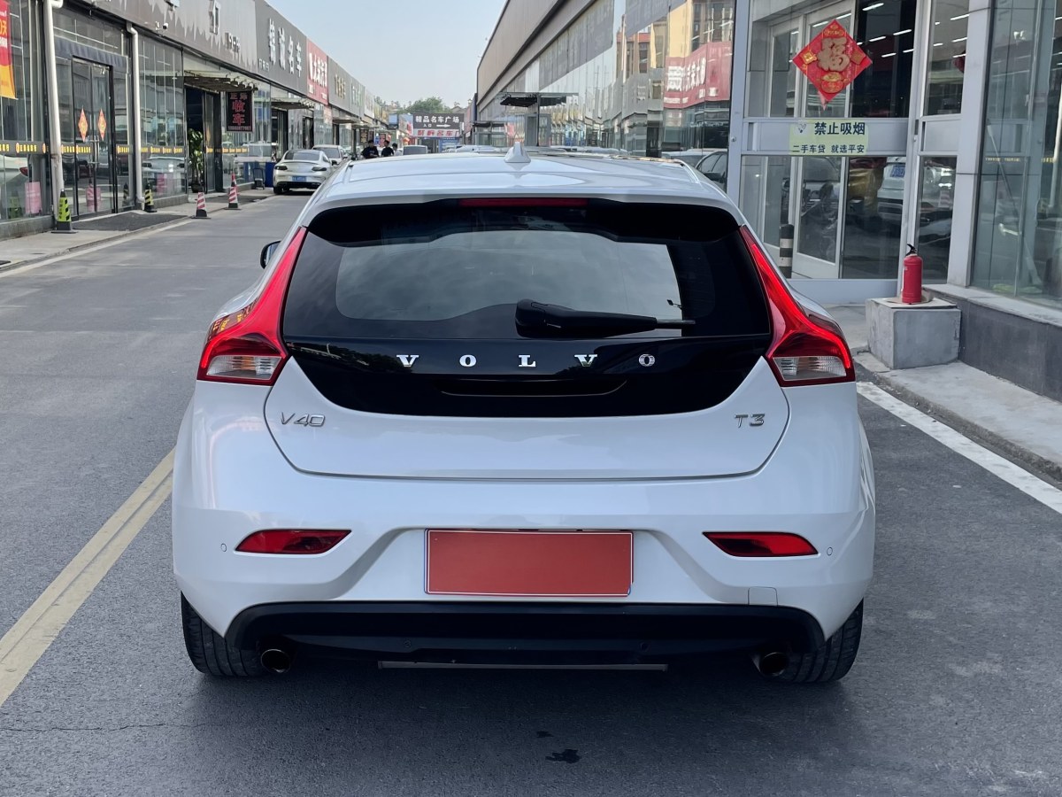 沃爾沃 V40  2018款 T3 智尚版圖片
