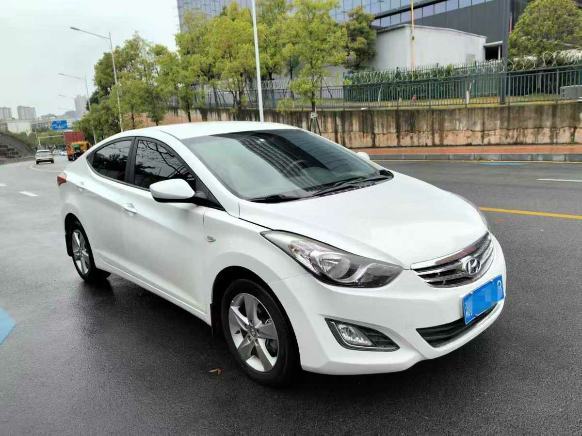 現(xiàn)代 朗動(dòng)  2015款 1.6L 自動(dòng)領(lǐng)先型圖片