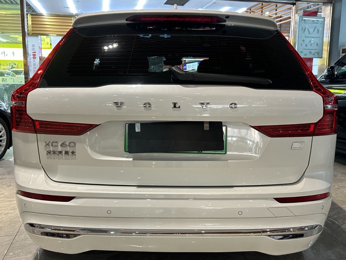 沃爾沃 XC60新能源  2023款 T8 插電混動(dòng) 長(zhǎng)續(xù)航四驅(qū)智雅豪華版圖片