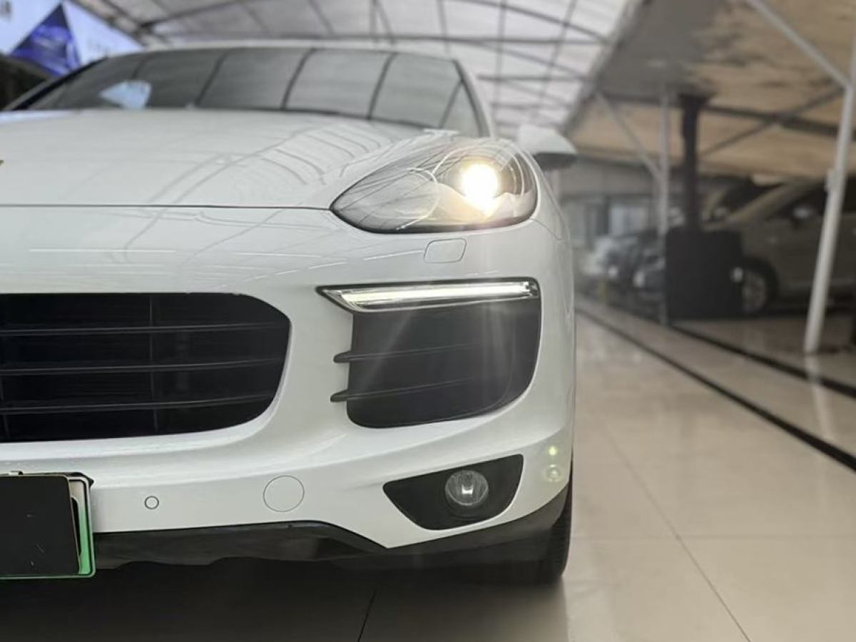 2018年1月保時捷 Cayenne新能源  2016款 Cayenne S E-Hybrid 3.0T