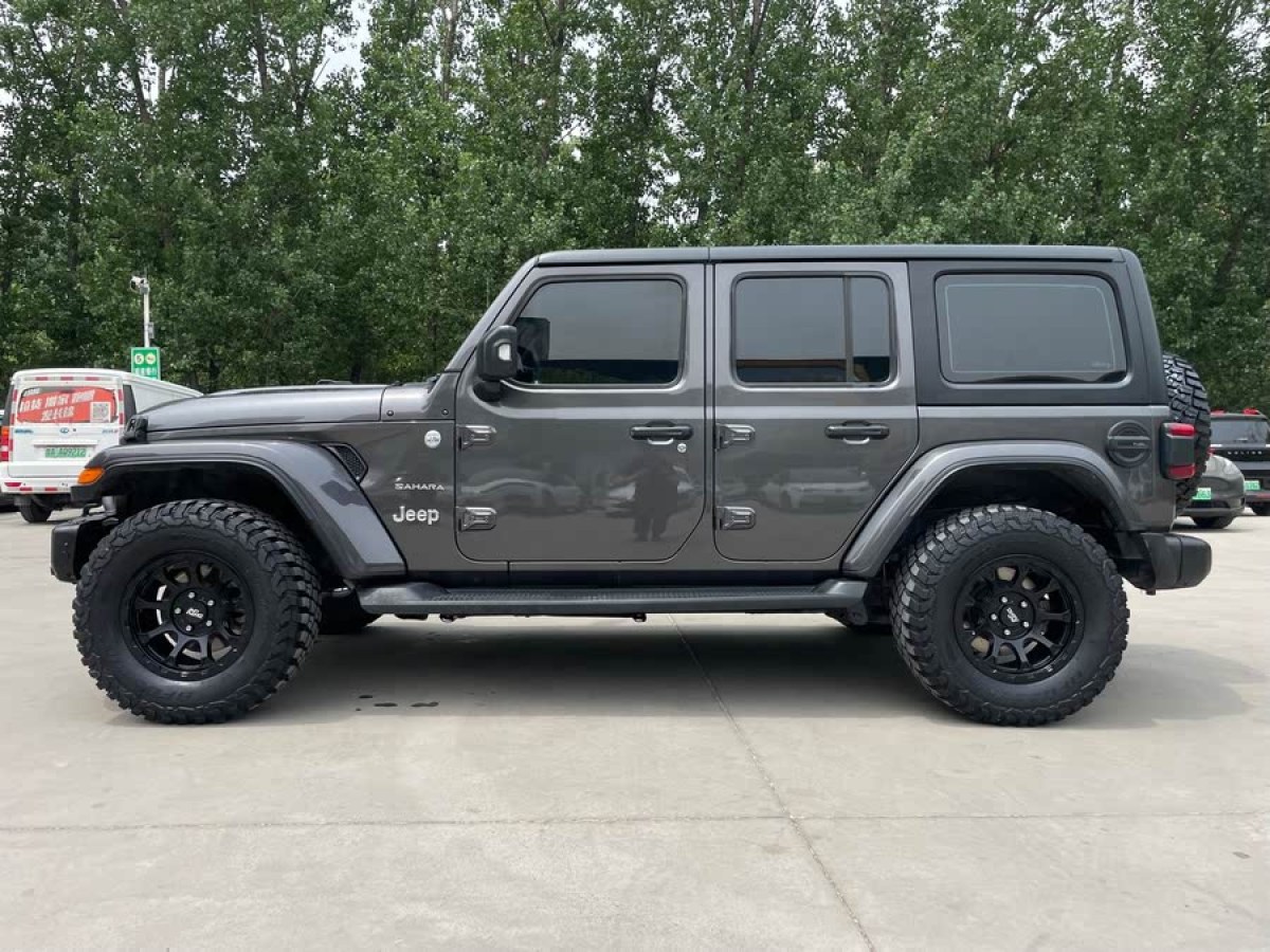 Jeep 牧馬人  2019款 2.0T Sahara 四門版 國VI圖片