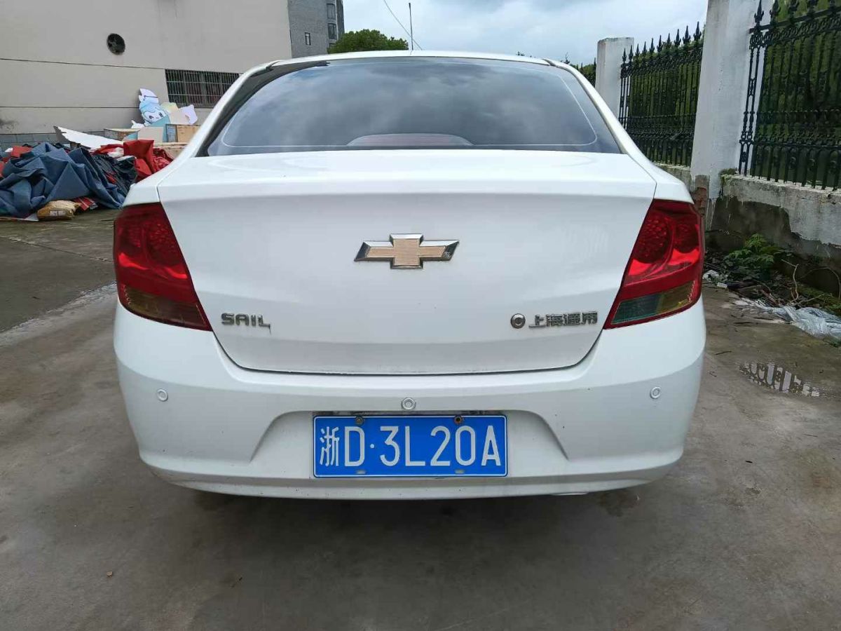 长安 奔奔  2014款 1.4L 手动天窗型图片