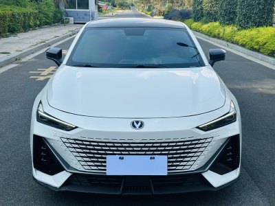 2022年6月 长安 长安UNI-V 1.5T 尊贵型图片