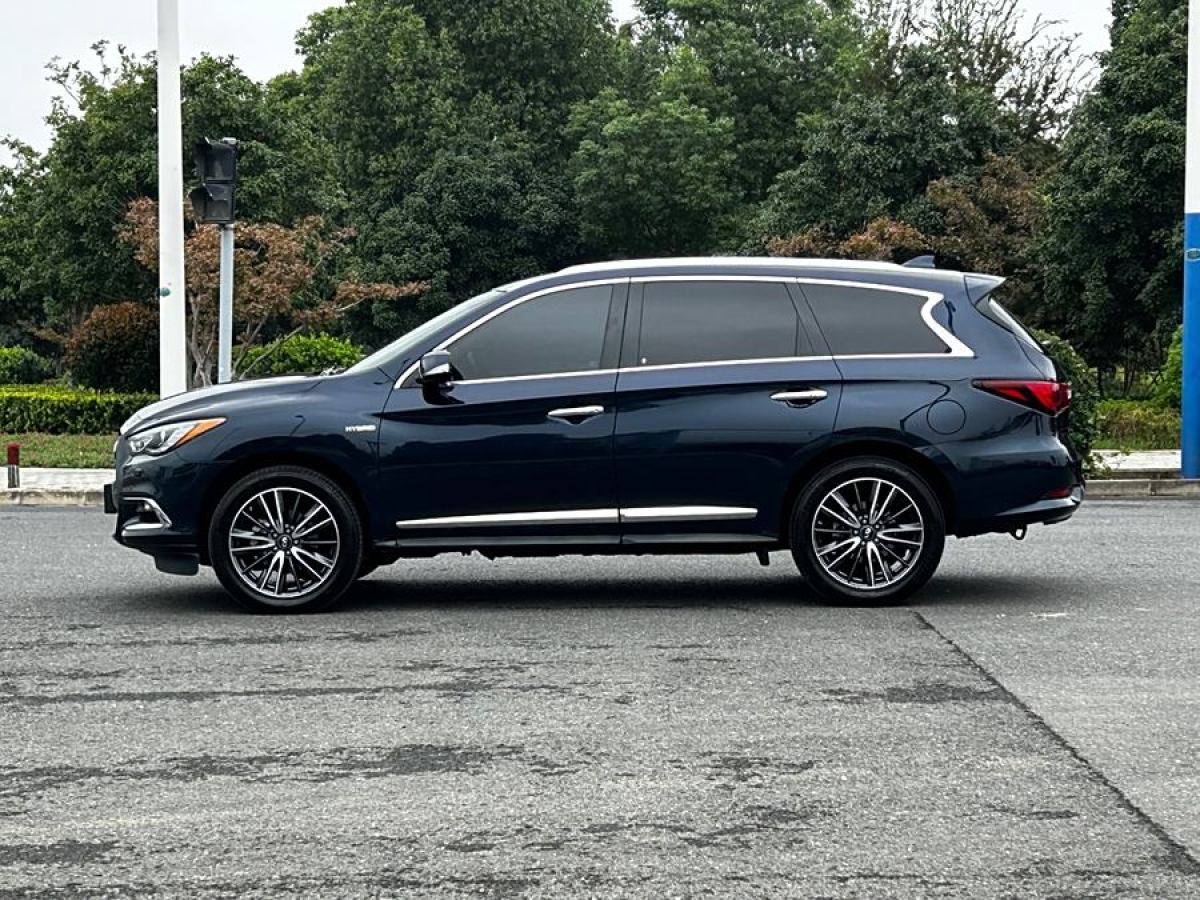 英菲尼迪 QX60  2020款 2.5 S/C Hybrid 兩驅(qū)卓越版 國(guó)VI圖片