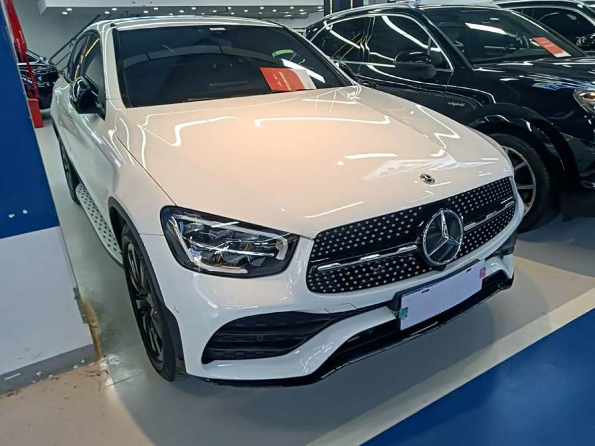 奔馳 奔馳GLC  2021款 GLC 260 4MATIC 轎跑SUV圖片