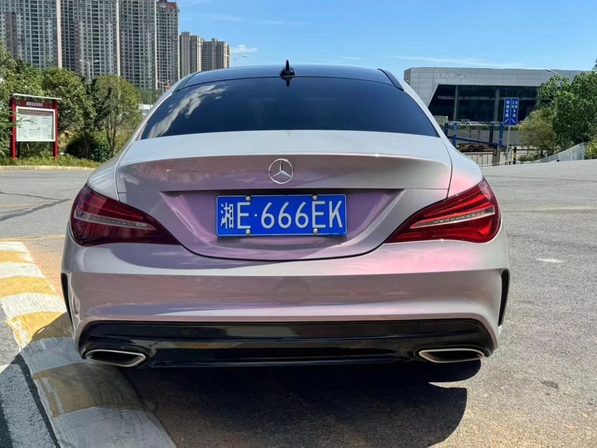 奔驰 奔驰GLA  2018款 GLA 260 4MATIC 运动型图片