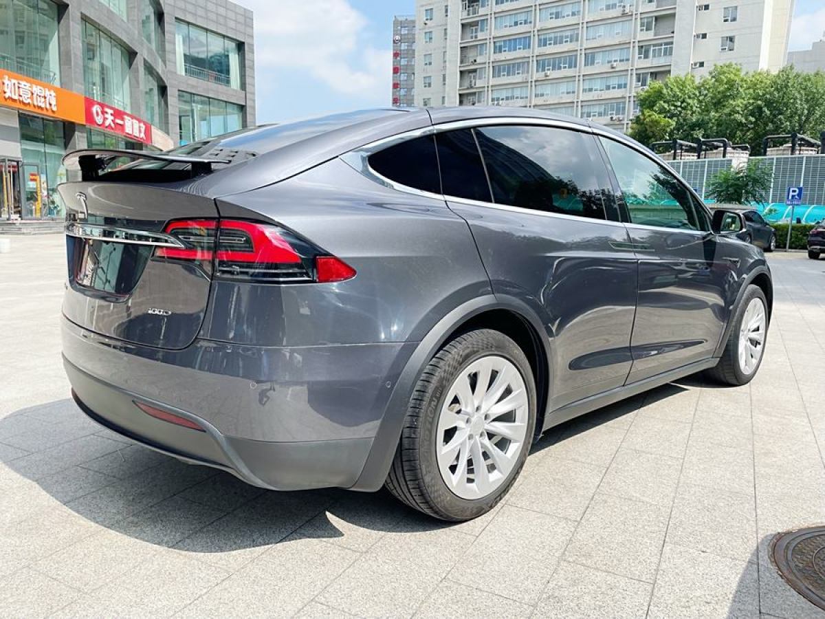 特斯拉 Model X  2017款 Model X 100D 長續(xù)航版圖片