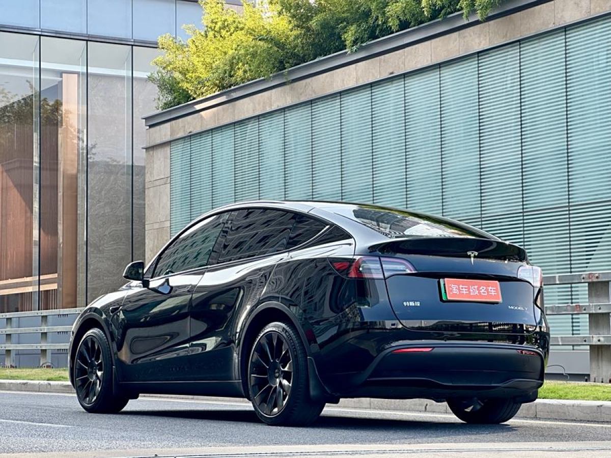 特斯拉 Model Y  2022款 后輪驅(qū)動版圖片