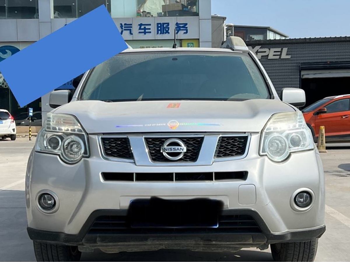 2012年2月日產(chǎn) 奇駿  2012款 2.5L CVT豪華版 4WD