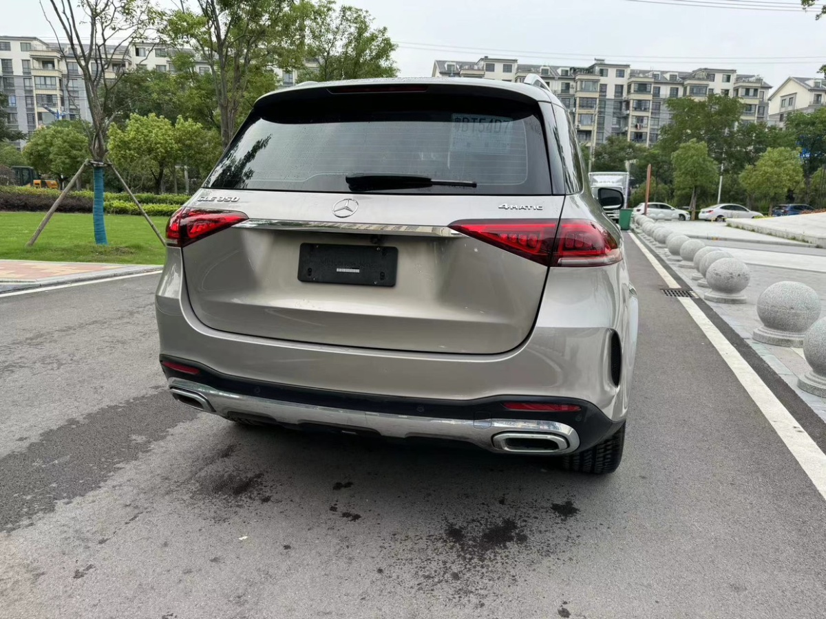 奔馳 奔馳GLE  2020款 改款 GLE 350 4MATIC 時(shí)尚型圖片