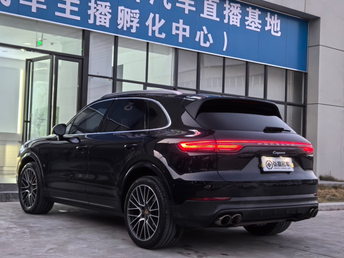 保時(shí)捷 Cayenne  2019款 Cayenne 3.0T圖片