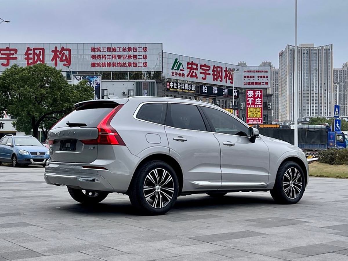 沃爾沃 XC60  2022款 B5 四驅(qū)智遠(yuǎn)豪華版圖片