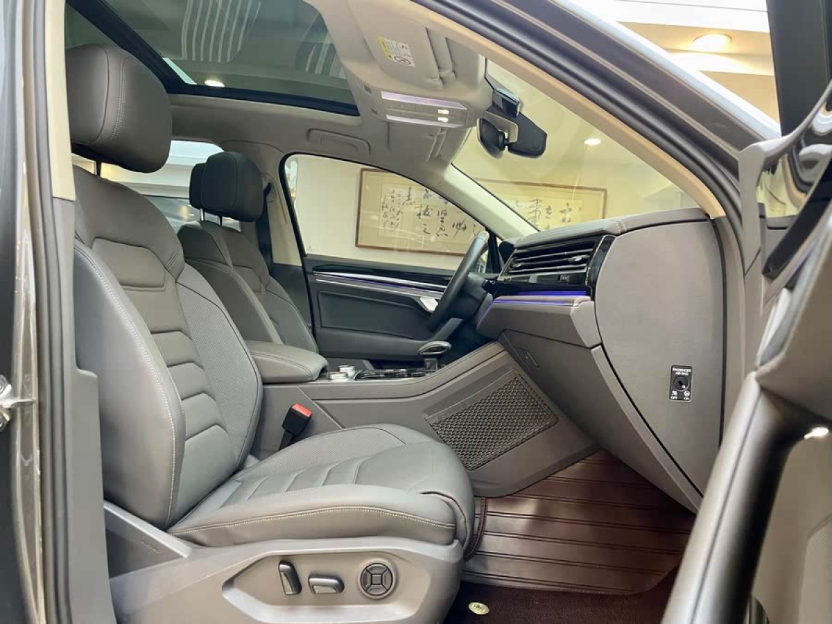 大眾 途銳  2020款 3.0TSI 銳享版 國(guó)VI圖片