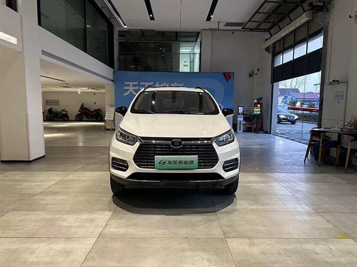 比亞迪 元新能源  2019款 EV360 智聯(lián)領(lǐng)享型圖片