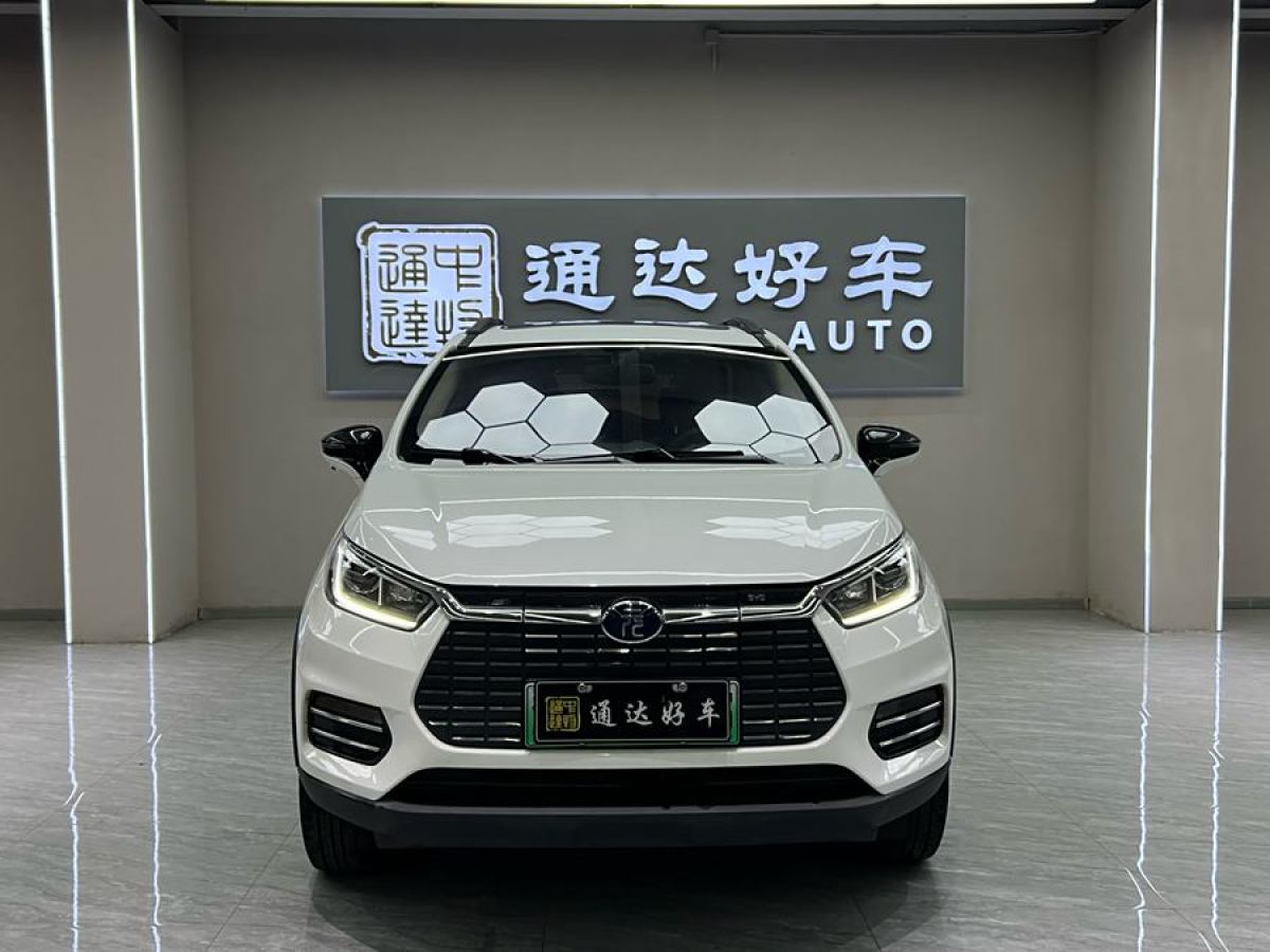 比亞迪 元新能源  2018款 EV360 智聯(lián)炫酷型圖片