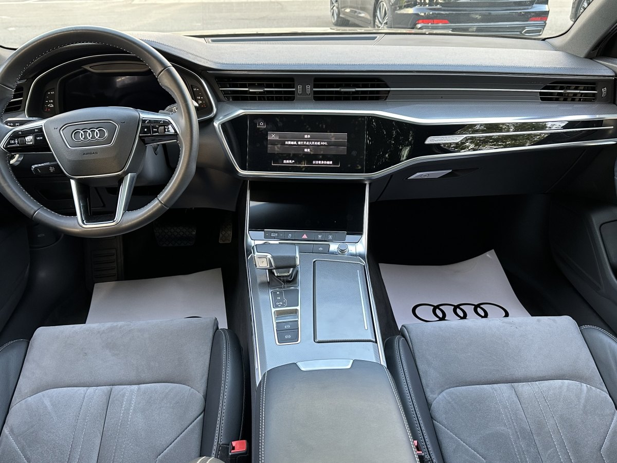 奧迪 奧迪A6L新能源  2020款 55 TFSI e quattro圖片