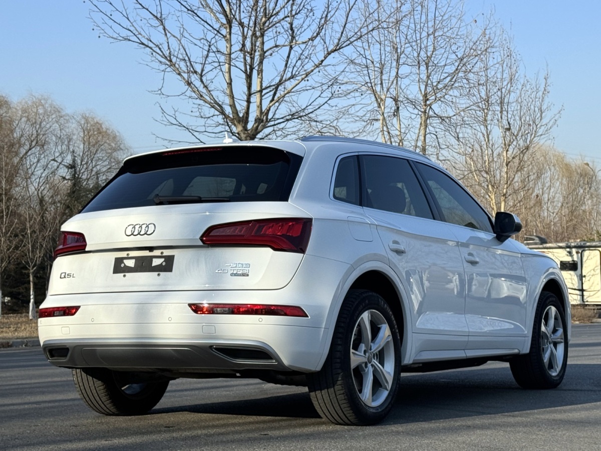 奧迪 奧迪Q5L  2020款 40 TFSI 榮享進(jìn)取型圖片