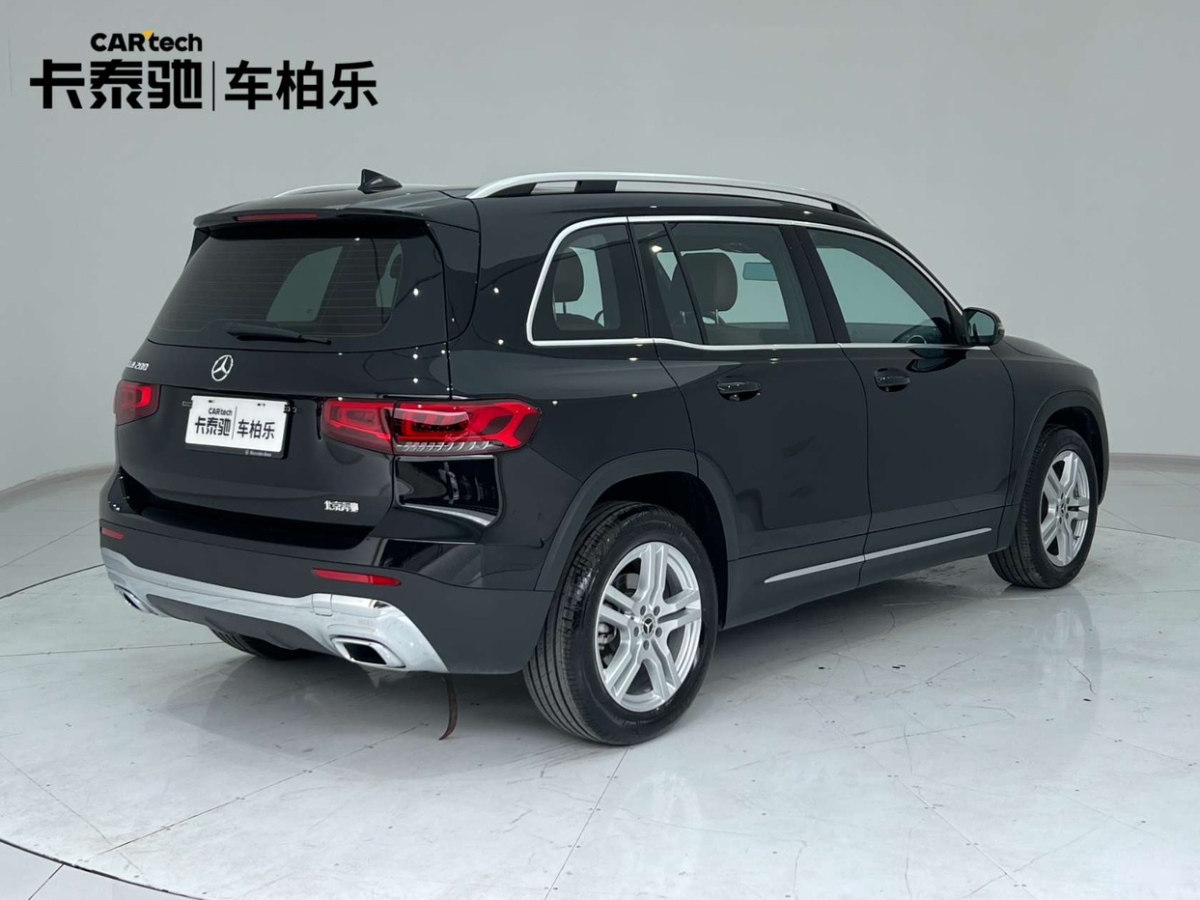 奔驰 奔驰GLB  2020款 GLB 200 动感型图片