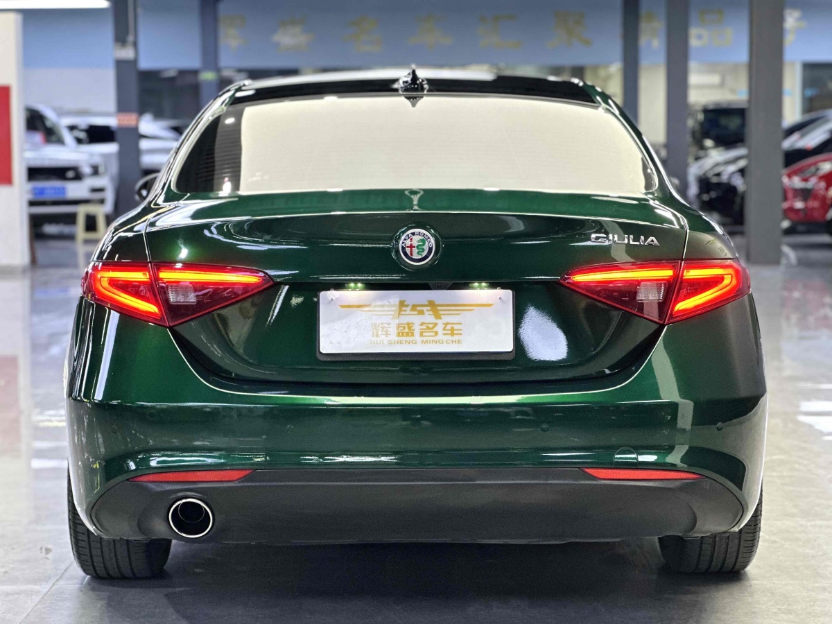 阿爾法·羅密歐 Giulia  2017款 2.0T 200HP 豪華版圖片