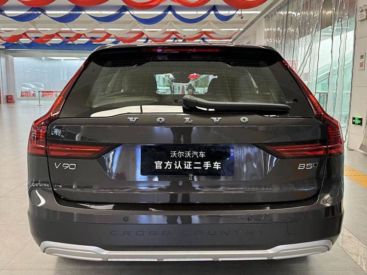 沃爾沃 V90  2024款 Cross Country B5 AWD 智尊版圖片