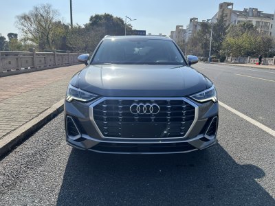 2020年3月 奧迪 奧迪Q3 40 TFSI 時(shí)尚動(dòng)感型圖片