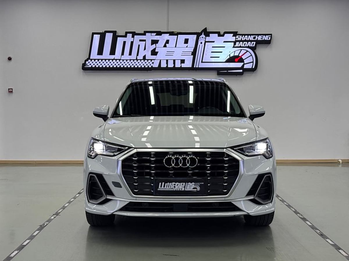 奧迪 奧迪Q3  2019款  35 TFSI 時尚動感型圖片