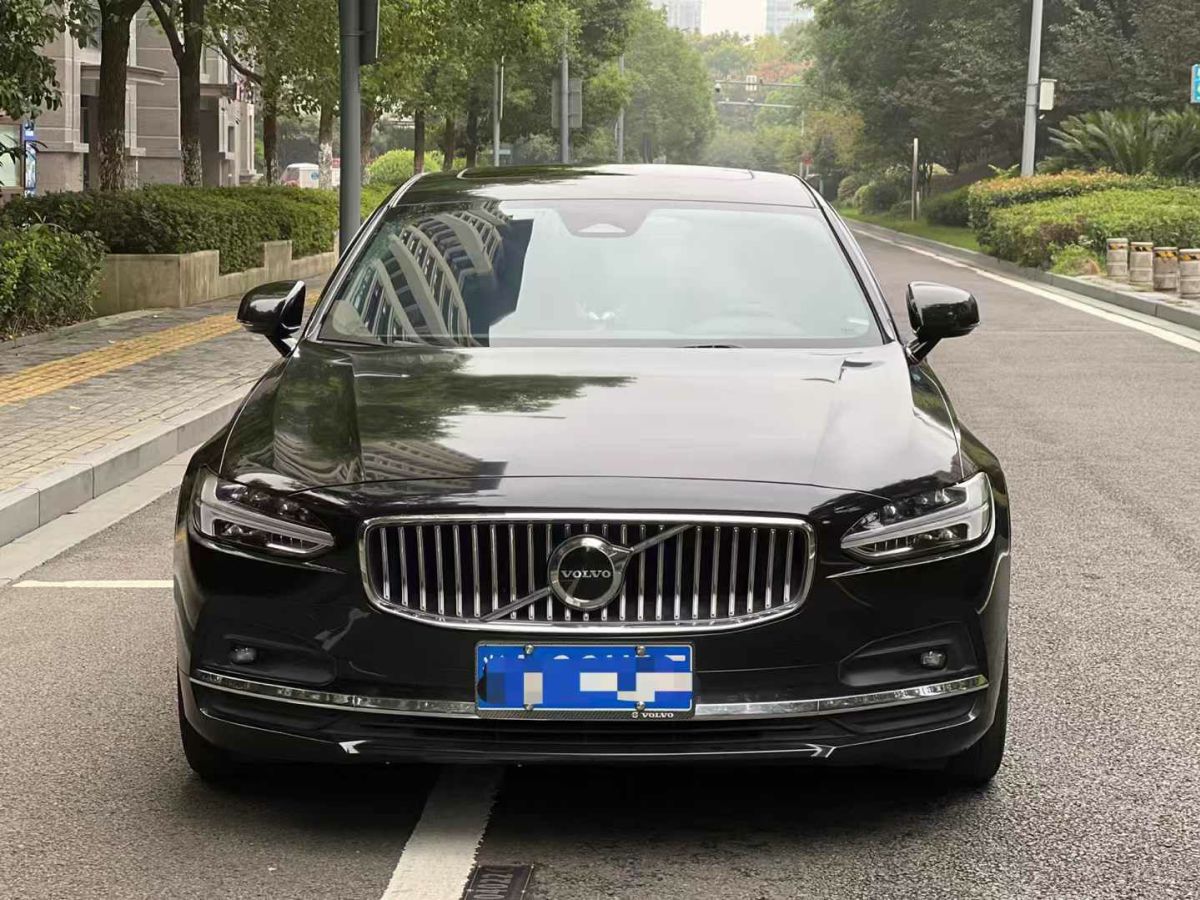 2022年1月沃爾沃 S90  2022款 B5 智遠(yuǎn)豪華版