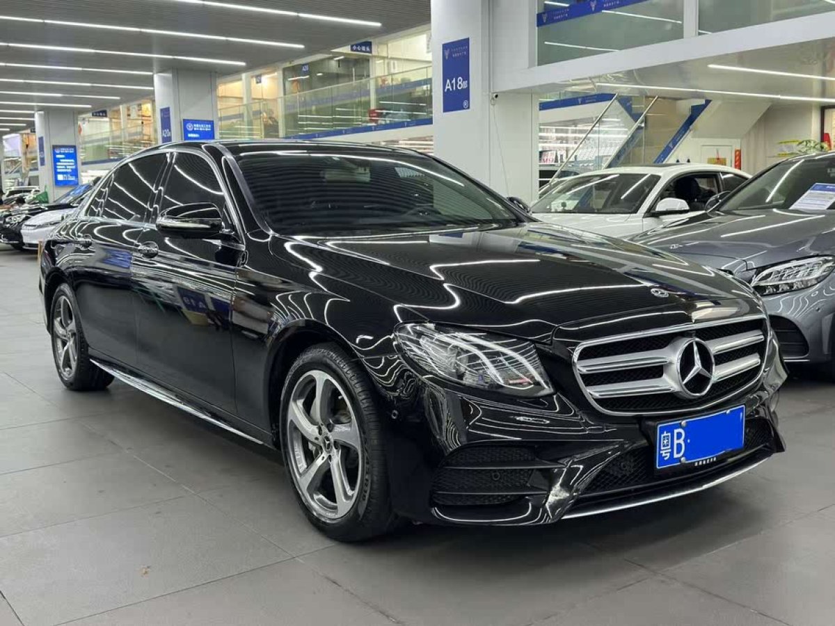 奔馳 奔馳E級  2019款 改款 E 300 L 運(yùn)動時尚型圖片