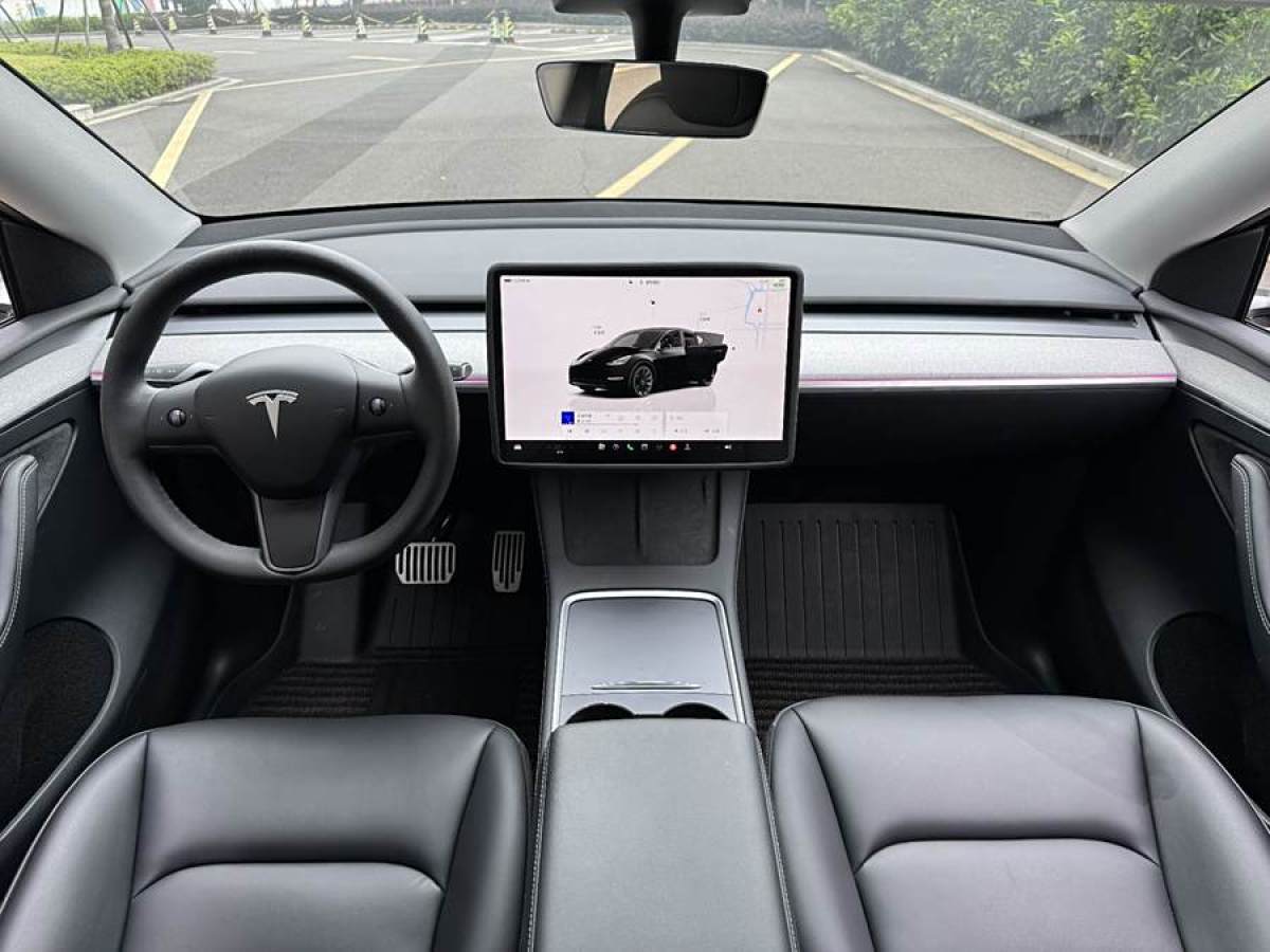 特斯拉 Model 3  2023款 煥新版 后輪驅(qū)動圖片