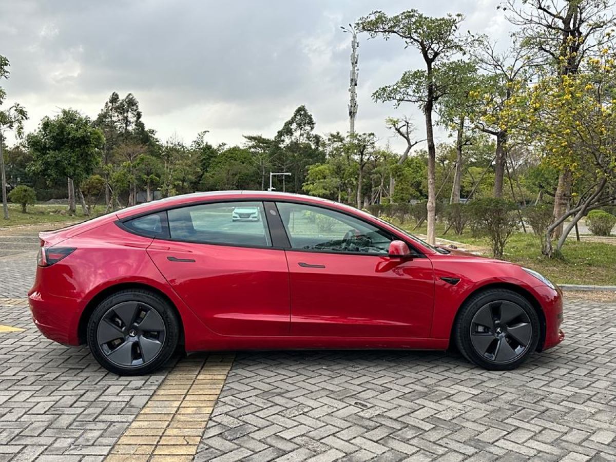 特斯拉 Model Y  2022款 改款 后輪驅(qū)動版圖片