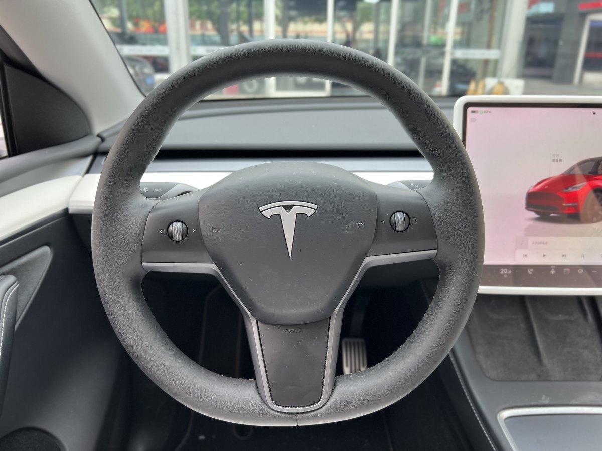 特斯拉 Model Y  2022款 后輪驅(qū)動(dòng)版圖片