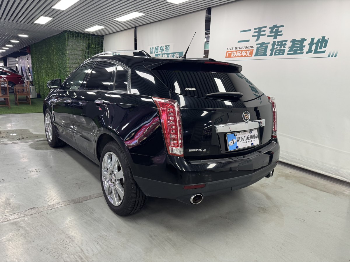 凱迪拉克 SRX  2010款 3.0L 豪華版圖片