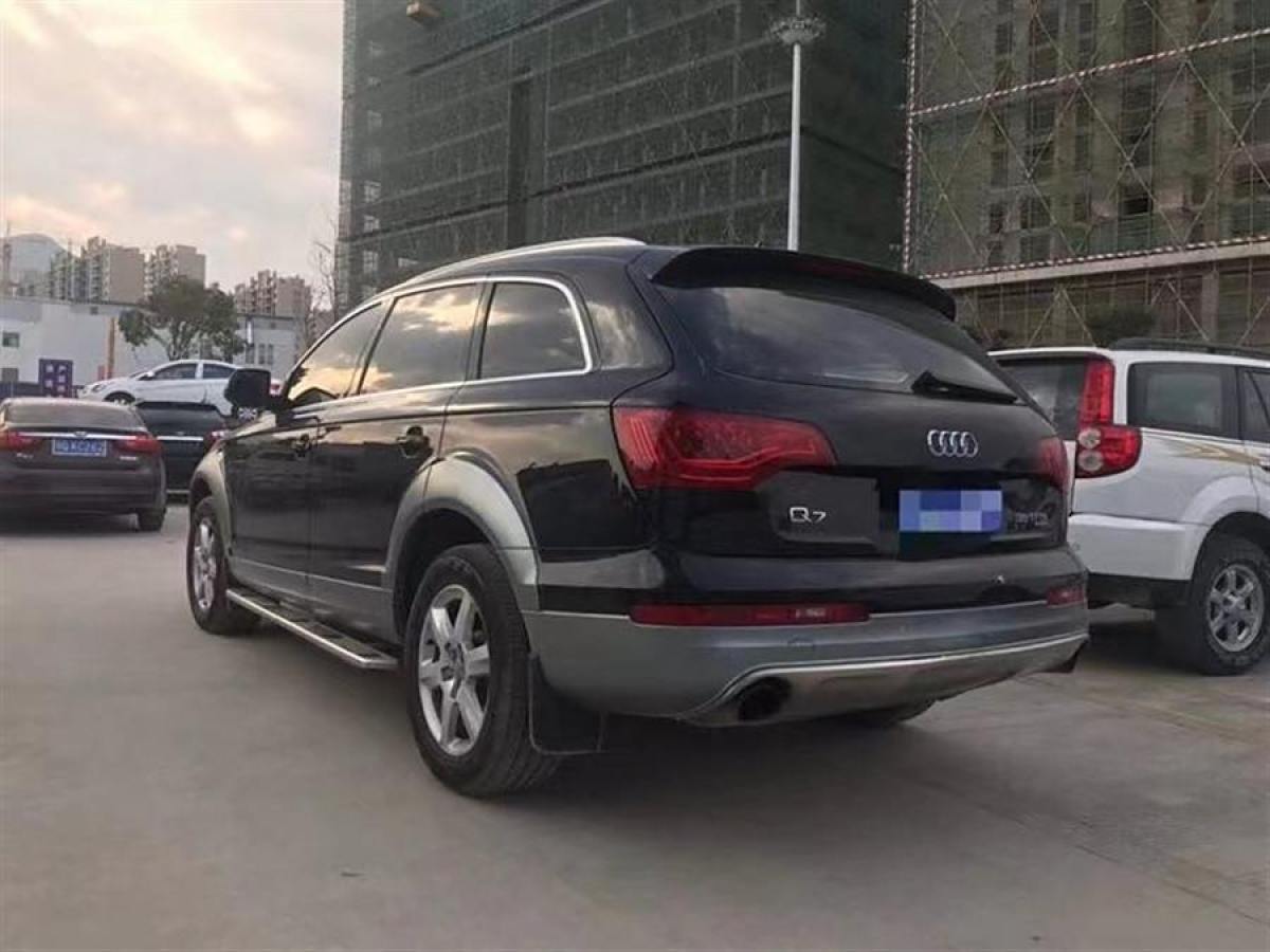 奧迪 奧迪Q7  2014款 35 TFSI 進(jìn)取型圖片