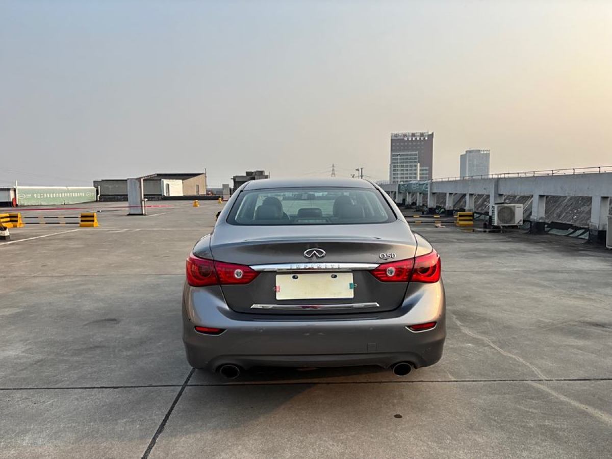 英菲尼迪 Q50L  2015款 2.0T 悅享版圖片