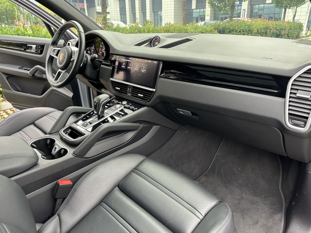 保時(shí)捷 Cayenne  2019款 Cayenne 3.0T圖片