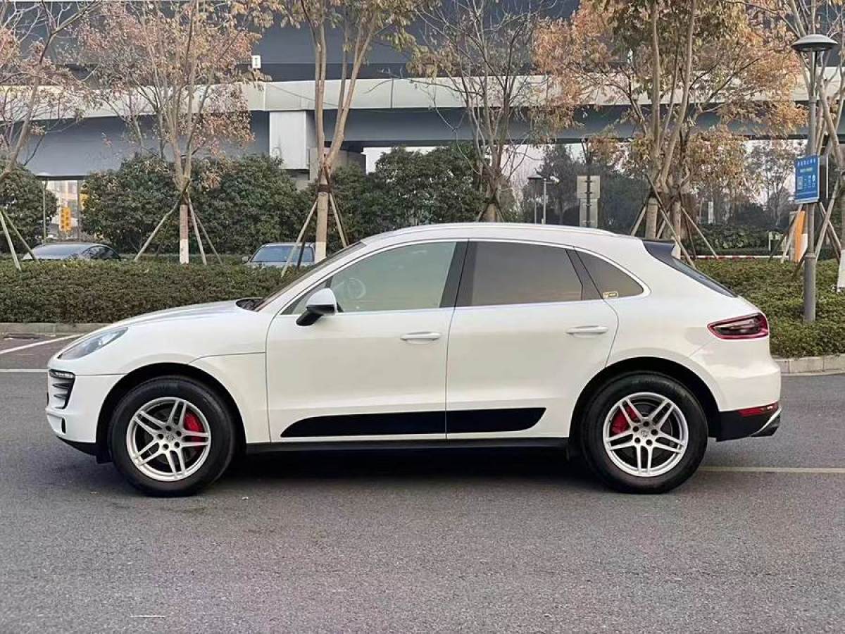 保時(shí)捷 Macan  2014款 Macan 2.0T圖片