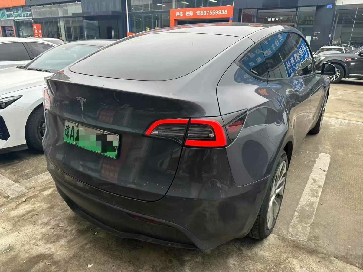 2023年1月特斯拉 Model S  2023款 三電機全輪驅(qū)動 Plaid版