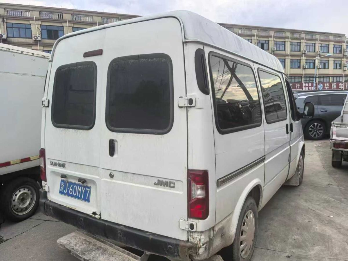 江鈴 特順  2021款 2.8T BUS加長軸17座柴油國VI JX493圖片