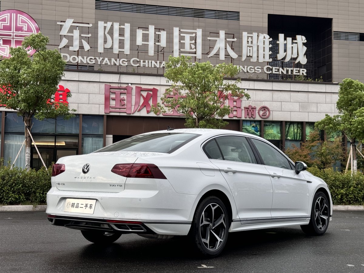 大众 迈腾  2023款 200万辆纪念版 330TSI DSG豪华型图片