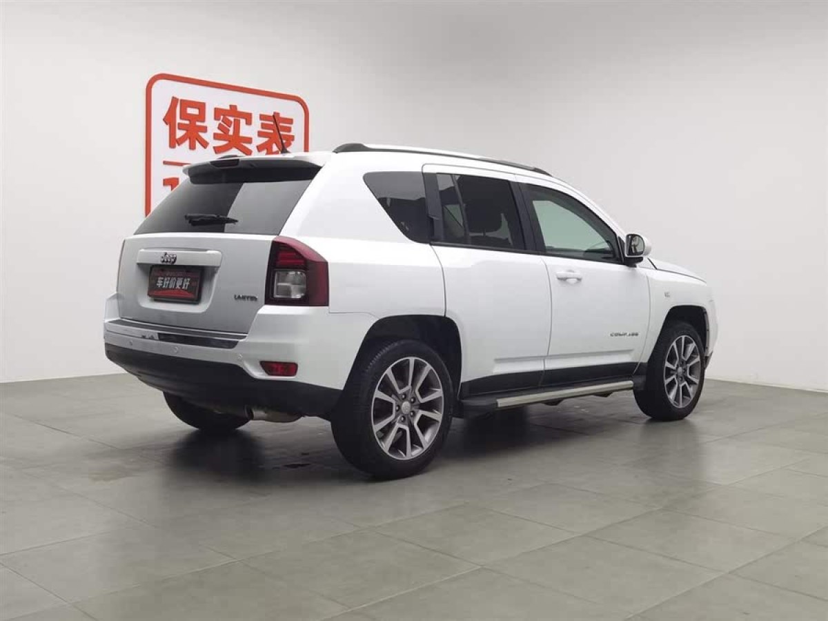 Jeep 指南者  2015款 2.0L 兩驅(qū)豪華版圖片